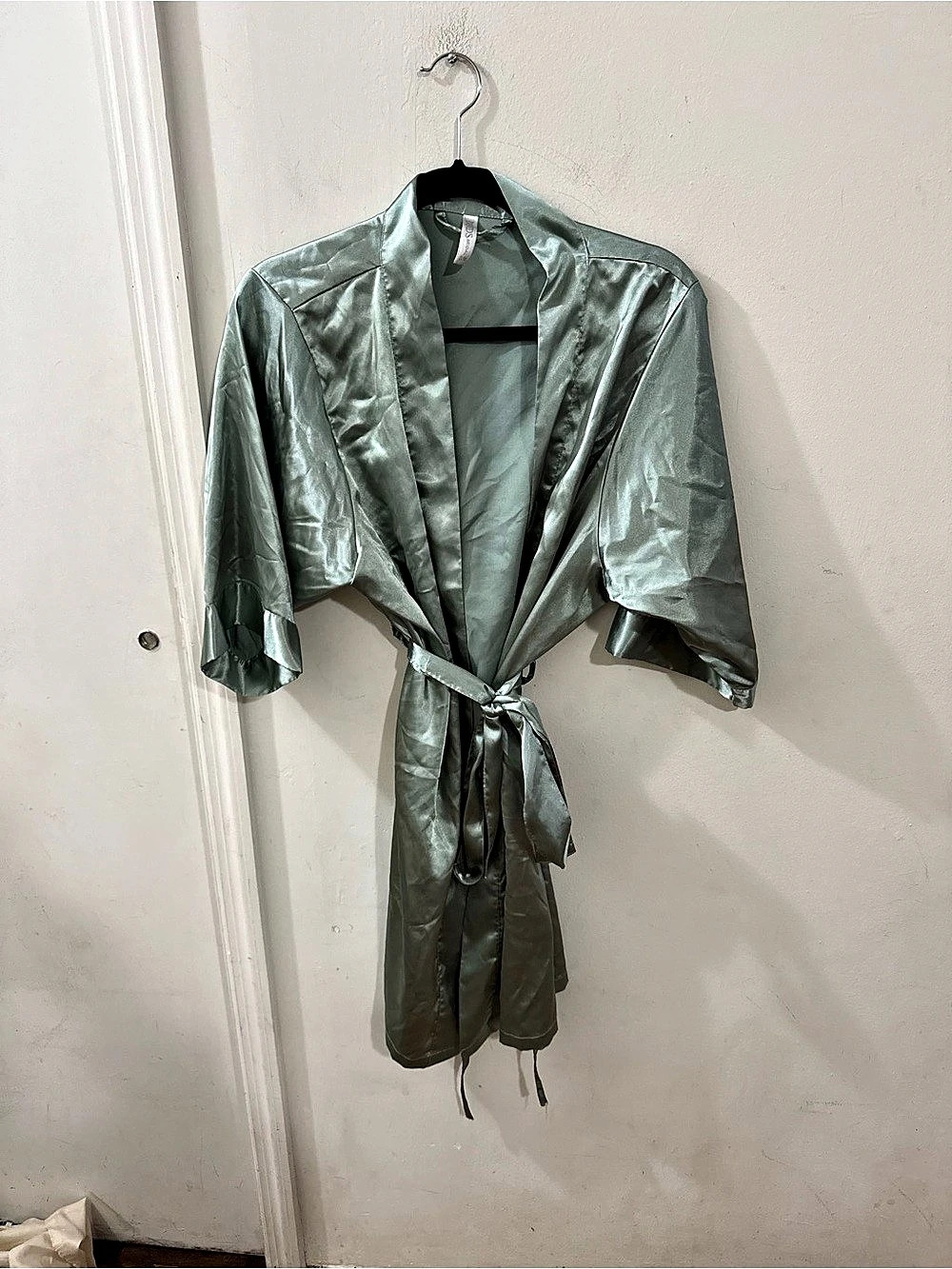 DAVID'S BRIDAL Satin-Look Wrap Robe in Green Size Small